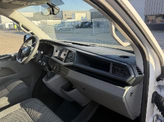 Volkswagen Transporter 2.0 TDI 81KW picture 11