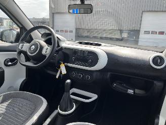 Renault Twingo 1.0 SCe Collection picture 13