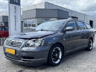 Schadeauto Toyota Avensis Wagon 2.0 VVTi Linea Sol 2006/1