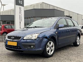Schadeauto Ford Focus Wagon 1.6-16V Futura 2005/7