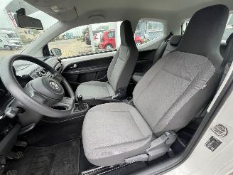 Volkswagen Up! 1.0 move up! picture 12