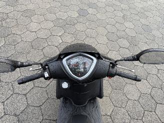 Kymco  200i Agility 16+ ABS picture 9