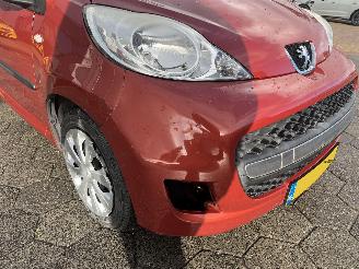 Peugeot 107 1.0-12V Urban Move picture 10