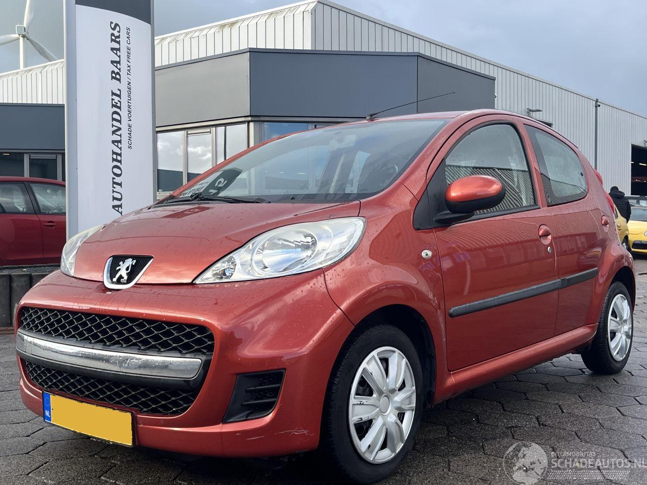 Peugeot 107 1.0-12V Urban Move