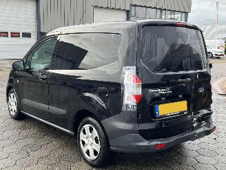 Ford Transit Courier Van 1.5 TDCI Trend Duratorq S&S picture 6