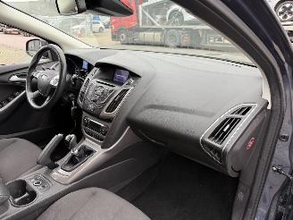 Ford Focus 1.0 EcoBoost Titanium picture 16