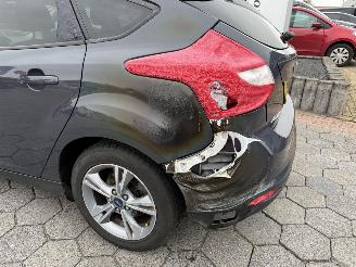 Ford Focus 1.0 EcoBoost Titanium picture 8