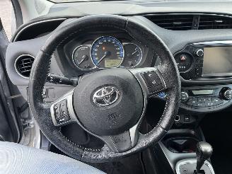 Toyota Yaris 1.5 Hybrid Trend Bi-Tone picture 18