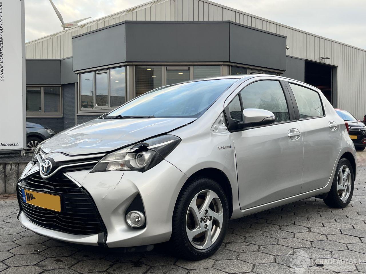 Toyota Yaris 1.5 Hybrid Trend Bi-Tone
