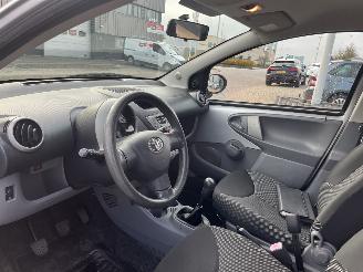 Toyota Aygo 1.0-12V Comfort picture 16