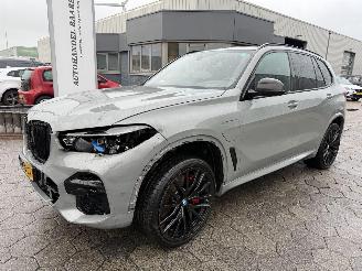 Voiture accidenté BMW X5 xDrive45e High Executive 2023/1