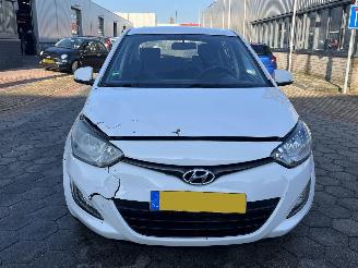 Hyundai I-20 1.2i i-Motion picture 2