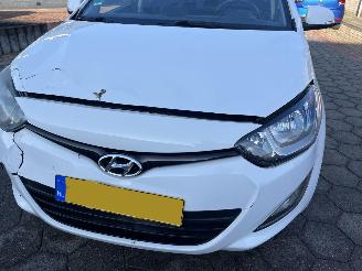 Hyundai I-20 1.2i i-Motion picture 9