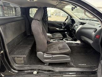 Nissan Navara 2.3 dCi 4X4 King Cab picture 19
