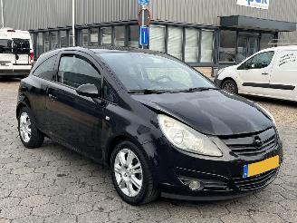 Opel Corsa 1.4-16V Color Edition picture 3