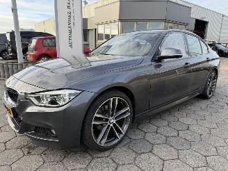 Vaurioauto  passenger cars BMW 3-serie 320i Corporate High Executive 2018/3