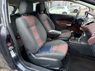 Ford Fiesta 1.25 Titanium picture 13