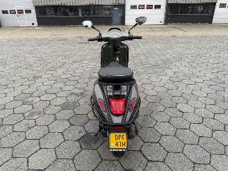 Vespa  Sprint 4T Sport picture 11
