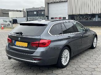 BMW 3-serie Touring 318i Luxury Edition picture 4