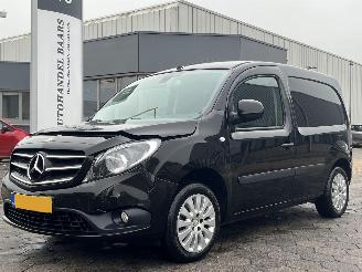 krockskadad bil bedrijf Mercedes Citan 111 CDI 2020/12