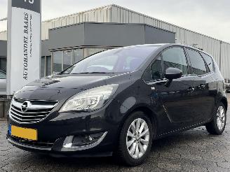Vaurioauto  passenger cars Opel Meriva 1.4 Turbo Design Edition 2015/5