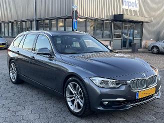 BMW 3-serie Touring 320i Luxury Edition picture 3