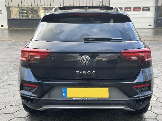 Volkswagen T-Roc 1.5 TSI Sport picture 5
