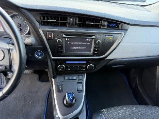 Toyota Auris 1.8 Hybrid Executive picture 20