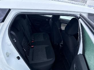 Nissan Micra 1.0 IG-T Acenta picture 10