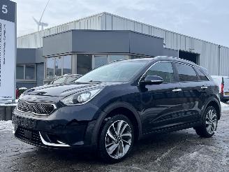 skadebil auto Kia Niro 1.6 GDi Hybrid ExecutiveLine 2017/1