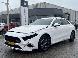 skadebil auto Mercedes A-klasse 180 Star Edition AUTOMAAT 2024/1
