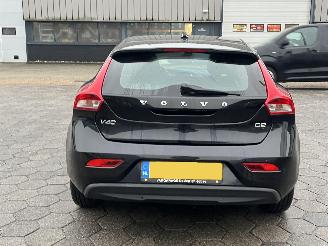 Volvo V-40 1.6 D2 Summum picture 5