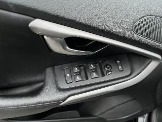 Volvo V-40 1.6 D2 Summum picture 14