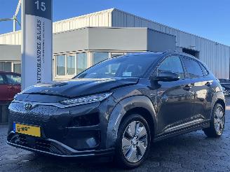 damaged passenger cars Hyundai Kona EV Premium 64 kWh 2019/12