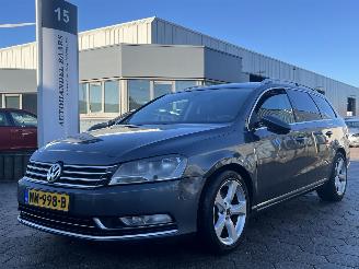 Vaurioauto  passenger cars Volkswagen Passat Variant 1.8 TSI Highline 2010/12