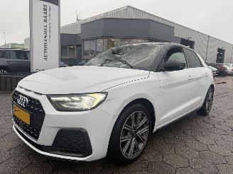 Damaged car Audi A1 SPORTBACK 25 TFSI Automaat Advanced edition 2022/5