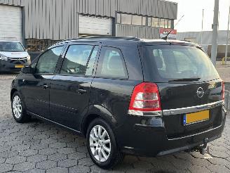 Opel Zafira 1.8 Temptation picture 6
