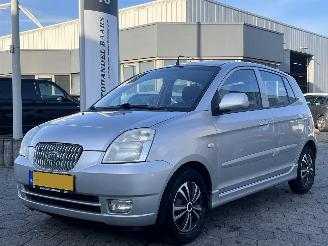 Schadeauto Kia Picanto 1.1 LX 2005/7