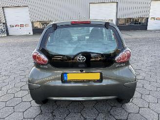 Toyota Aygo 1.0-12V Aspiration Green picture 5