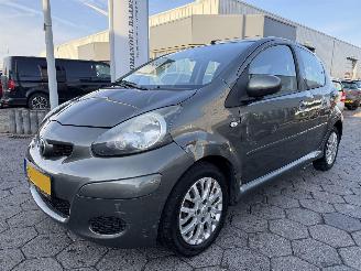 Coche accidentado Toyota Aygo 1.0-12V Aspiration Green 2010/4