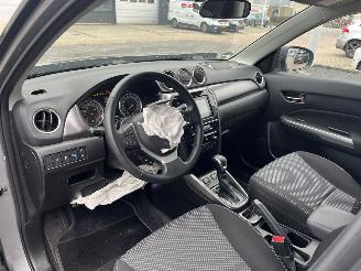 Suzuki Vitara 1.5 Hybrid Select picture 10