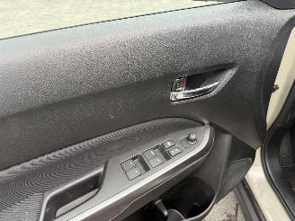 Suzuki Vitara 1.5 Hybrid AUTOMAAT EXE picture 13