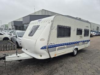 krockskadad bil caravan Hobby  30 Excellent Easy 2003/5