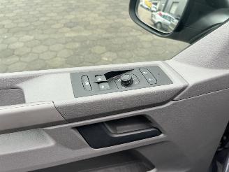 Volkswagen Transporter 2.0 AUTOMAAT L1H1 110KW picture 14