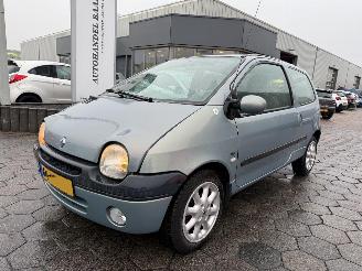 Unfallwagen Renault Twingo 1.2-16V Privilège 2004/5