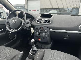 Renault Clio 1.2 TCE Collection picture 11