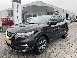 uszkodzony samochody osobowe Nissan Qashqai 1.3 MHEV AUTOMAAT Xtronic Business Premium 2021/2