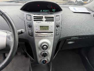 Toyota Yaris 1.3 VVTi Sol picture 21