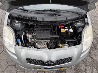 Toyota Yaris 1.3 VVTi Sol picture 9