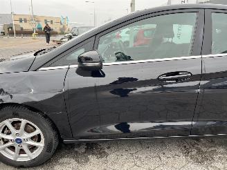 Ford Fiesta 1.0 EcoBoost Titanium picture 9